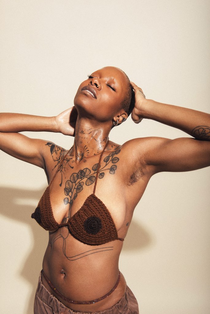 Chestnut Titty Top